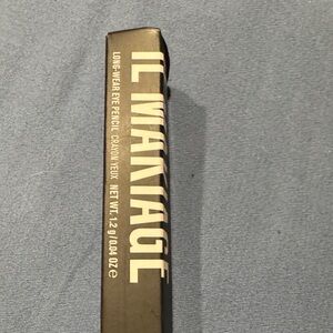 IL MAKIAGE Black Eyeliner Pencil